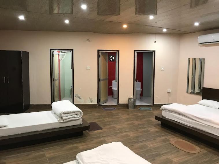 Riverside Resort 兰斯顿 外观 照片
