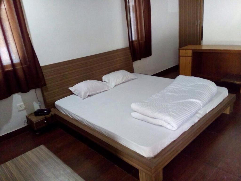 Riverside Resort 兰斯顿 外观 照片
