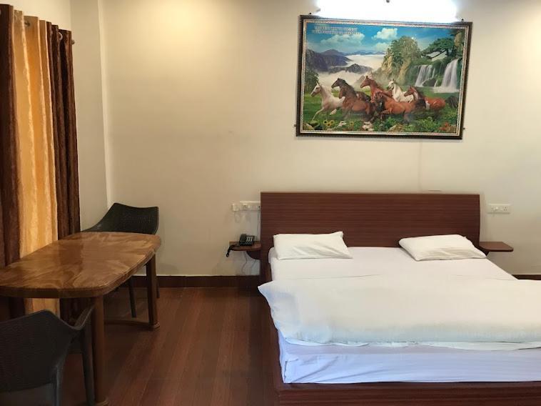 Riverside Resort 兰斯顿 外观 照片